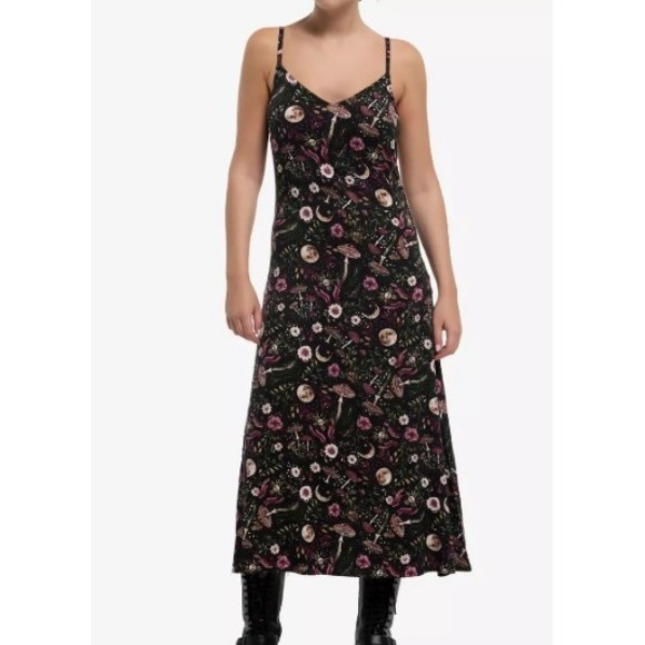 Mushroom Moon Celestial Floral Print Maxi Dress Witchy Cottagecore Whimsigoth - Picture 1 of 2